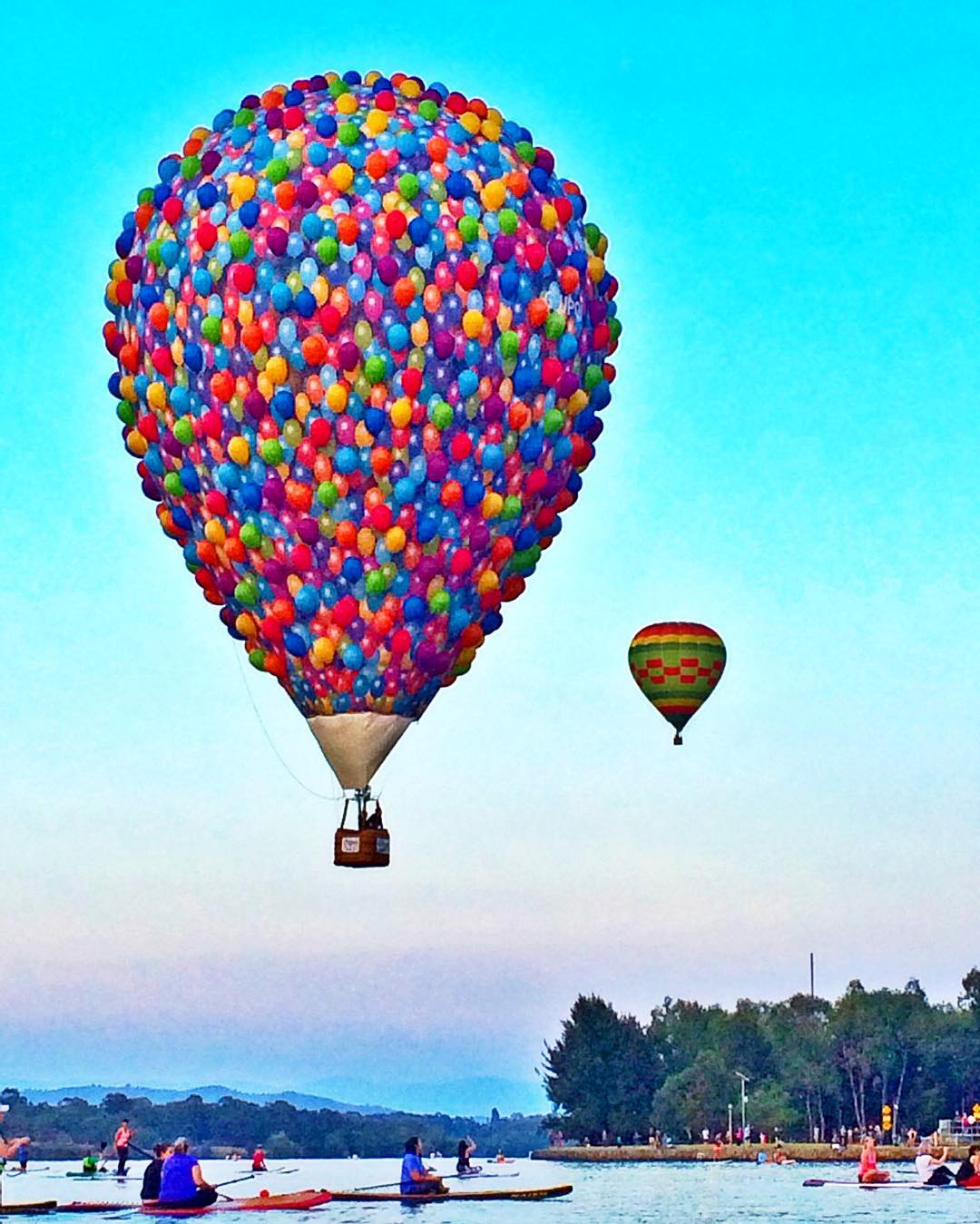 Up Movie Big Balloon In Real Life1