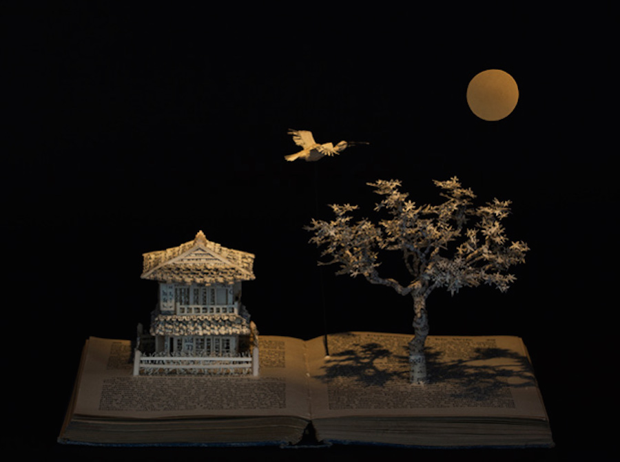 enchanting book sculpturesinspiredbyfairytales-5