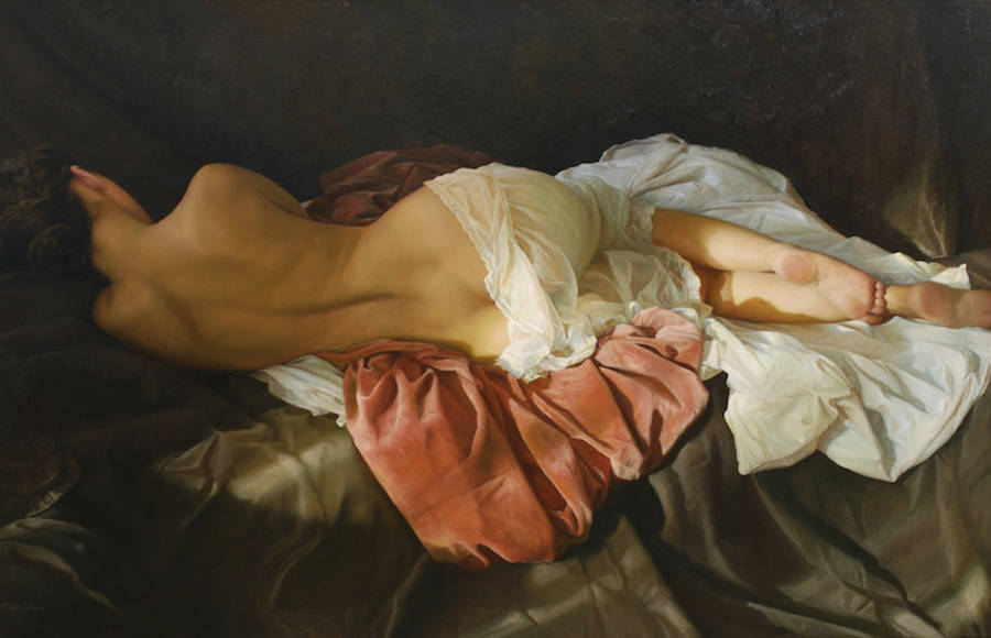 Hyperrealistic Oil Paintings Honoring Feminine Beauty