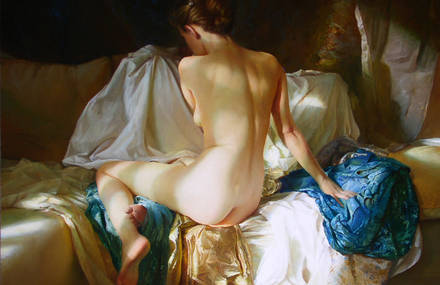 Hyperrealistic Oil Paintings Honoring Feminine Beauty