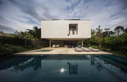 Magnificent Concrete Retreat in Brazil