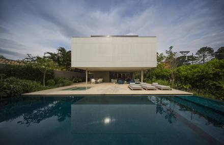 Magnificent Concrete Retreat in Brazil