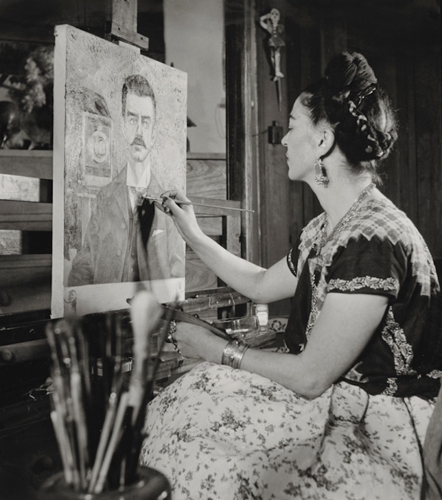 poignantlastphotographsfridakahlo-14