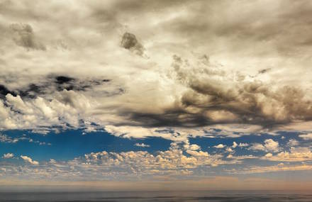 Splendid Photographs Between Sky and Sea