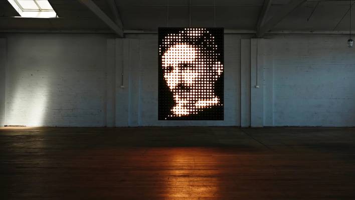 Illuminated Portrait of Nikola Tesla Making-of