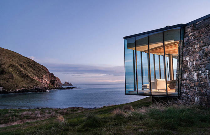 Wonderful Isolated Beach House on New Zealand’s Shores