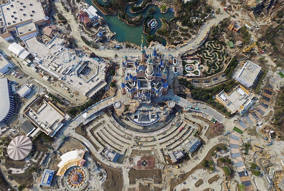 Aerial Pictures Of The Shanghai Disneyland Theme Park7
