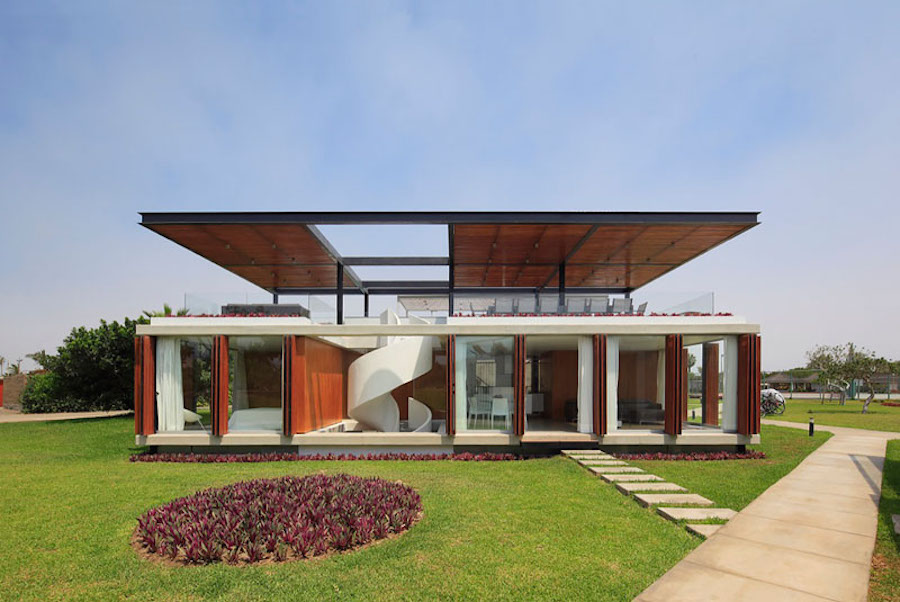 Architect House with Spiral Stairs in Peru1