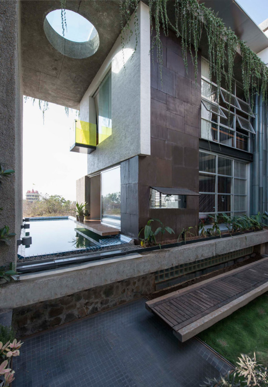 High-Standard House Built with Recycled Materials in Mumbai13