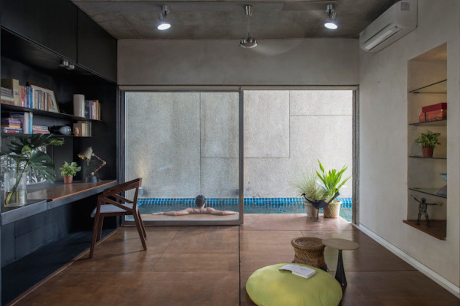 High-Standard House Built with Recycled Materials in Mumbai16