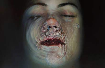 Beautiful Paintings of Underwater Girls Portraits by Nuria Farré