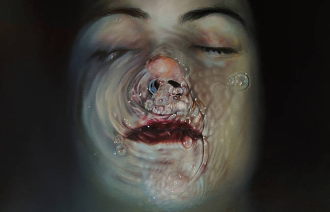 Beautiful Paintings of Underwater Girls Portraits by Nuria Farré