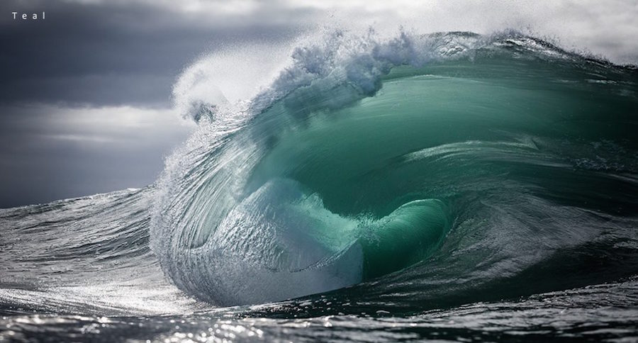 Superb Photographs of Waves About to Break2