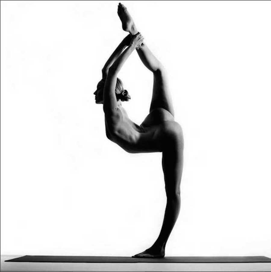 beautifulnudeyogapositions-11