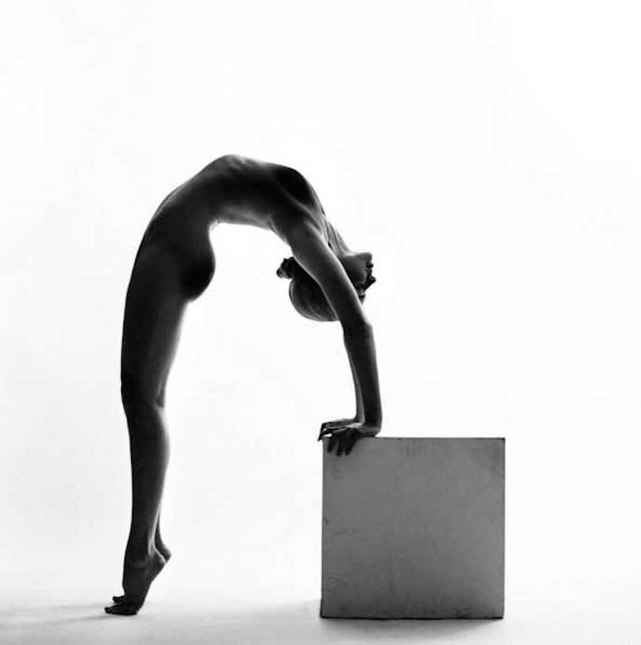 beautifulnudeyogapositions-7