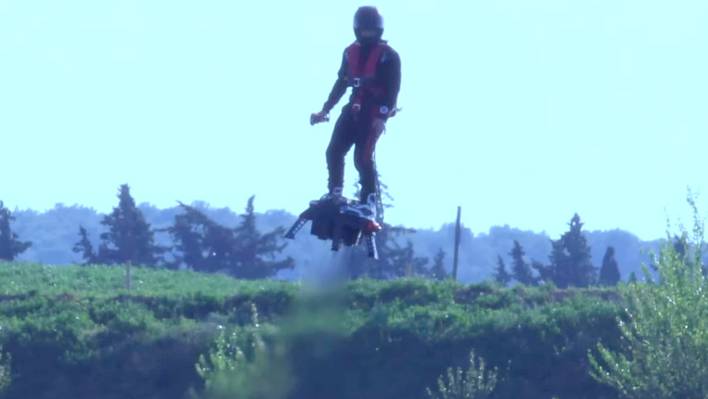 Flyboard Air – The First Autonomous Hoverboard