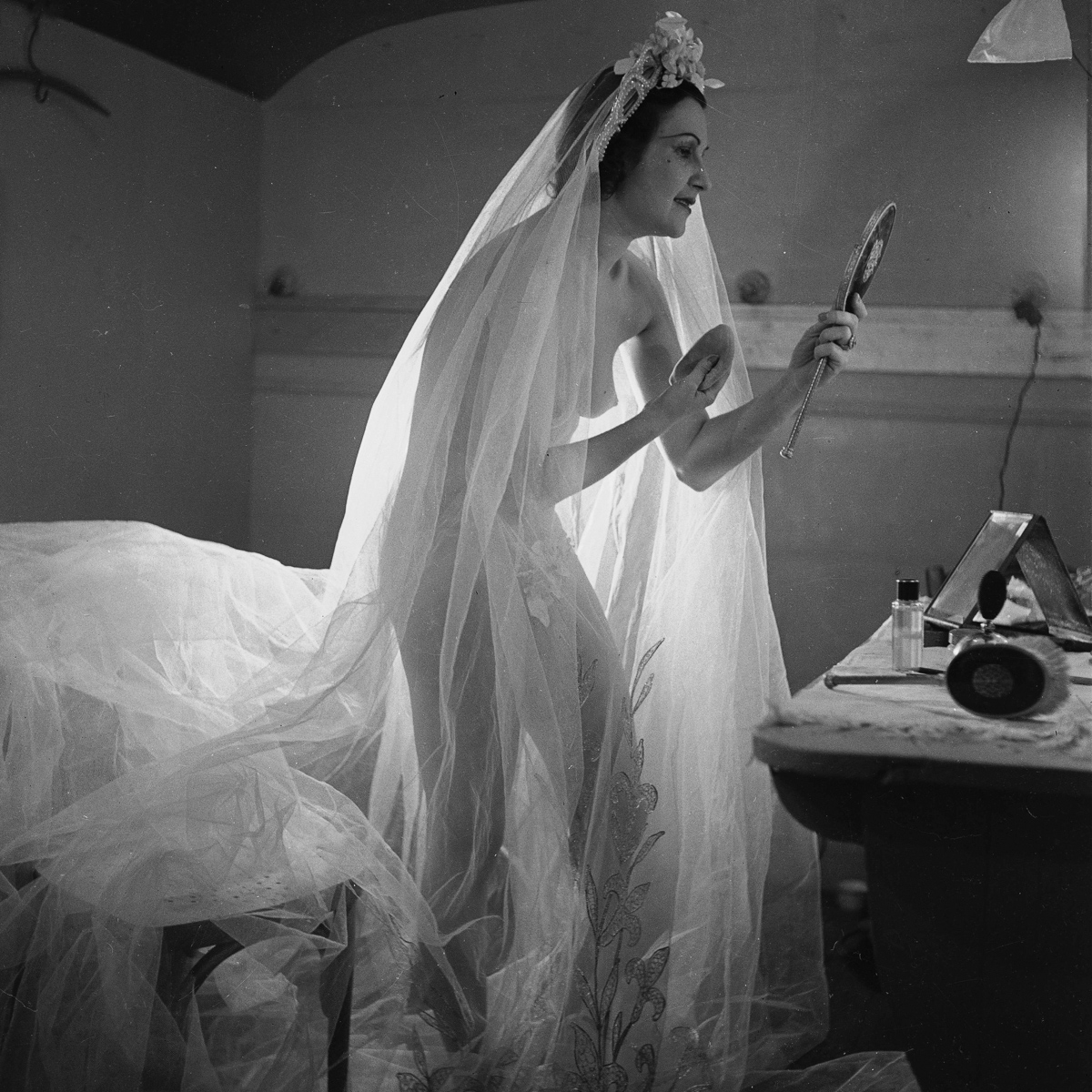 Girl in her dressing room at the Folies-Bergere. P