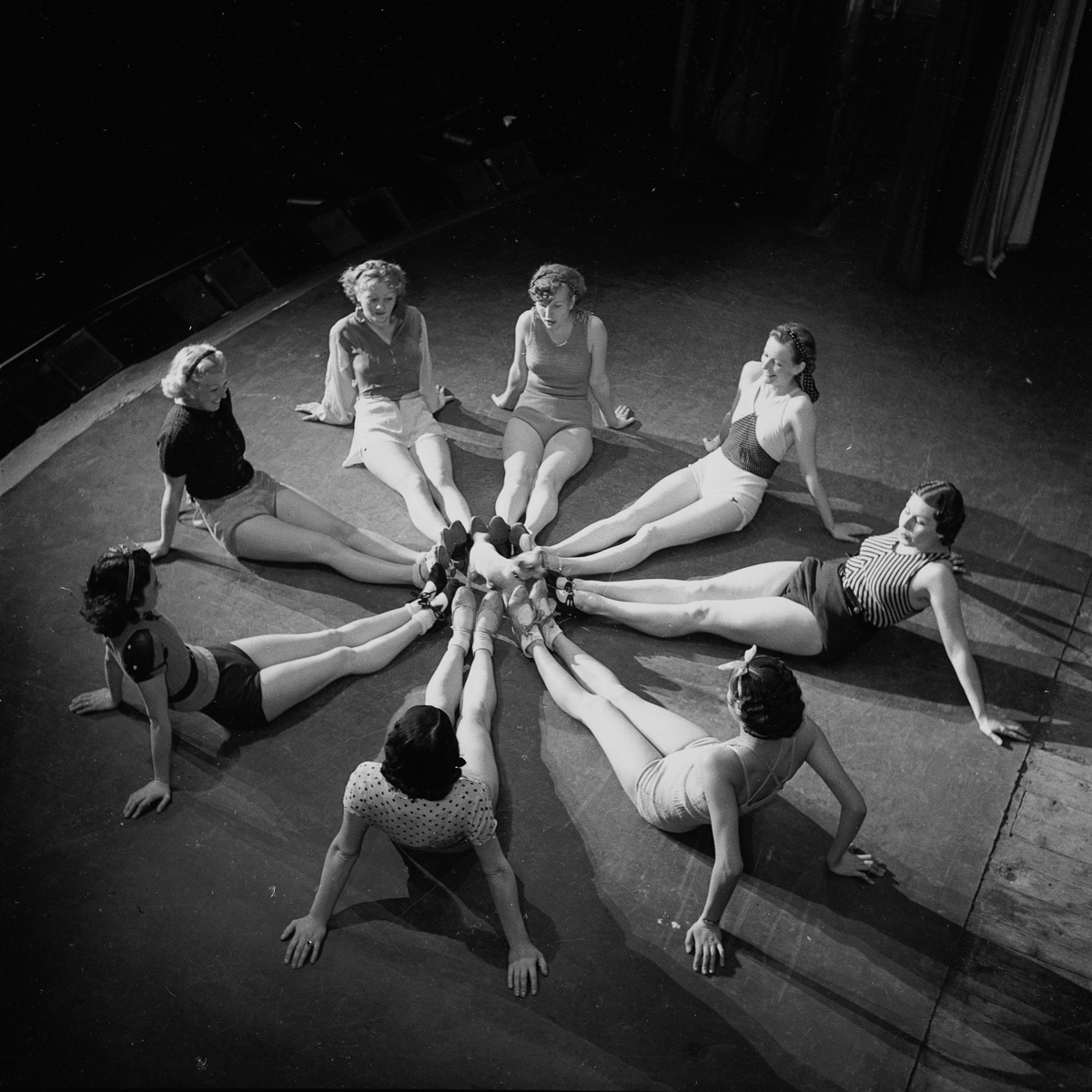 Rehearse at the Folies-Bergere. Paris, about 1937-
