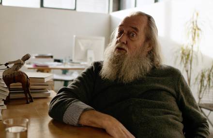 Short Documentary About the Artist Robert Rushkin