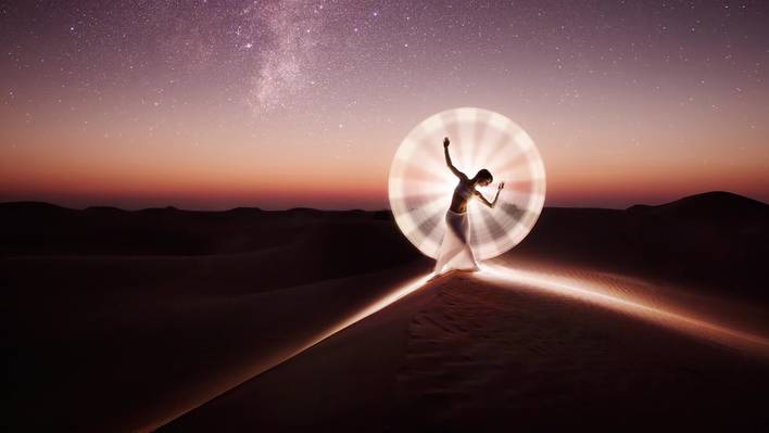 Hypnotic Light Painting Portraits of Dancers and Acrobats in Landscapes