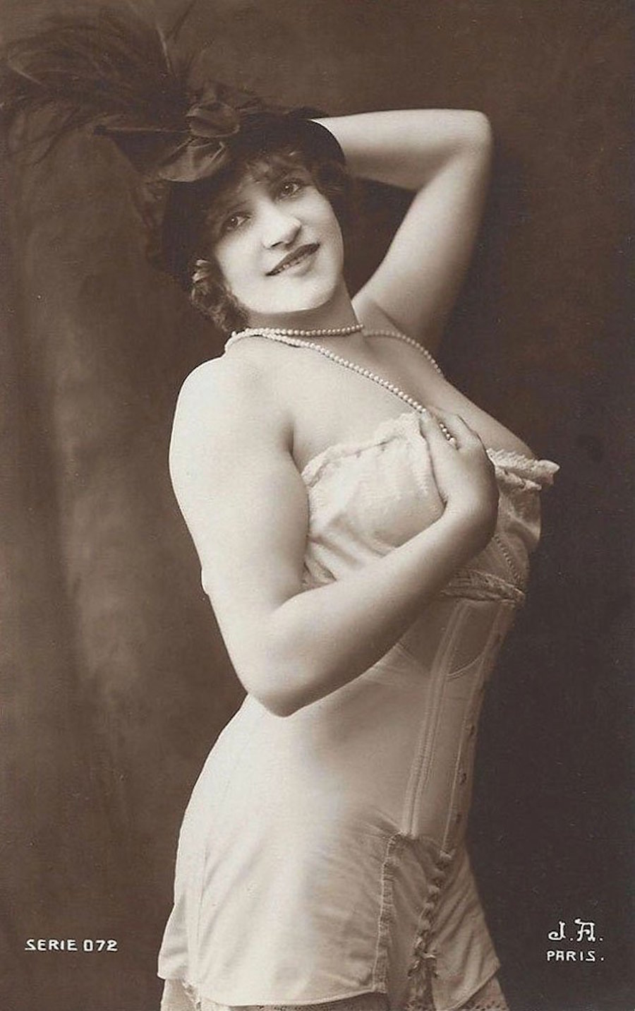 thebeautyofwomencaptured100yearsago-14