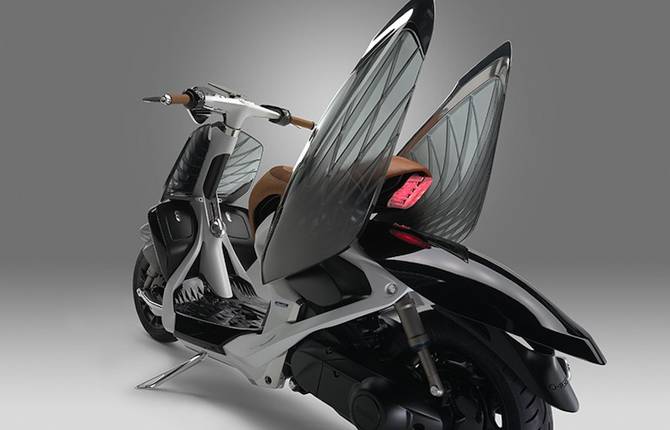 Yamaha Scooter Concept with Swan Wings