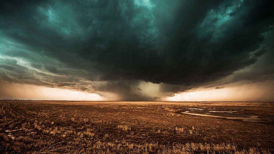 Breathtaking Pictures of Tornados in the U.S.15