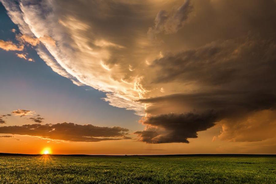 Breathtaking Pictures of Tornados in the U.S.2