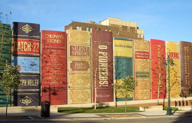 Brilliant Decoration for the Kansas City Public Library