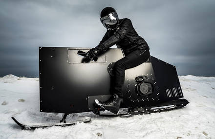 SnoPed Sleek Snowmobile