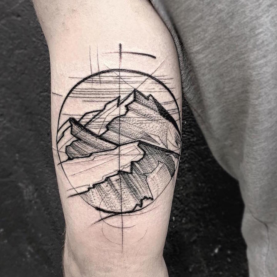 Superb Tattoos with Geometric Lines5