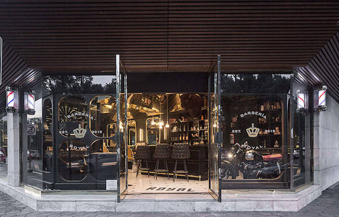 Gold and Black Barbershop in Mexico City