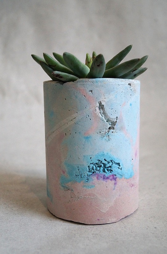 concretevase-3