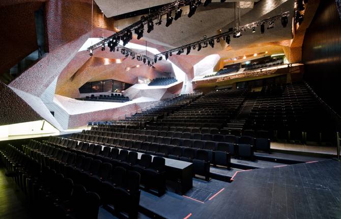 Stunning Geometrical Auditorium Built in Poland
