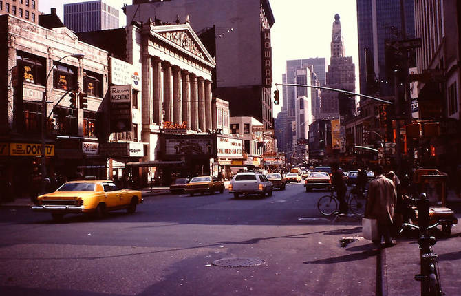 30 Color Photos of New York in 1980