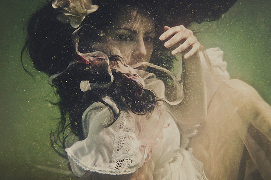 poetic&ephemeralunderwatershots-2