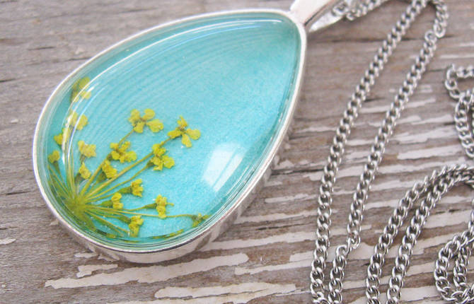 Beautiful Pressed Flower Jewelry