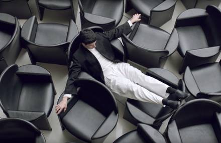 Following a Dancer into the Graphic Architecture of a Parisian Opera