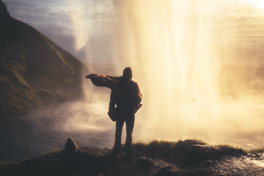 A Mind-Blowing Walk Across Iceland1