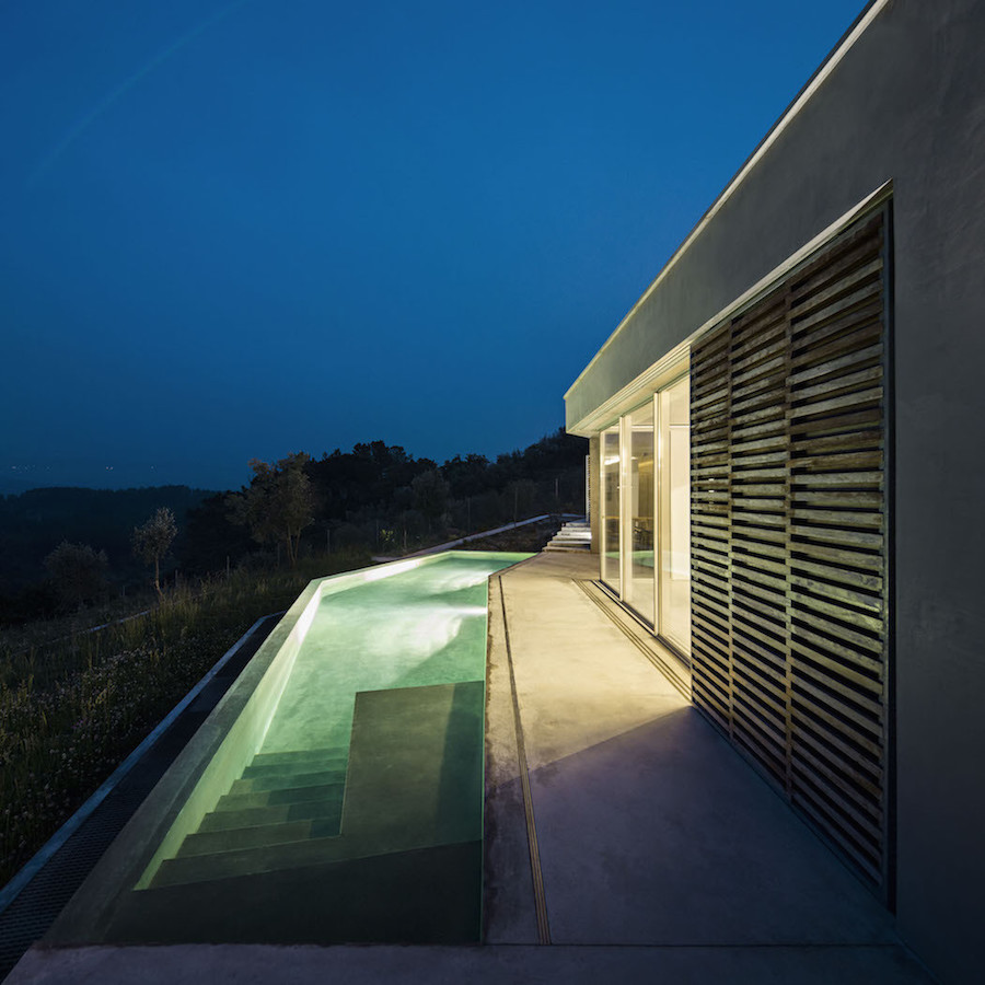 Architectural Zig Zag Holiday House in Portugal10