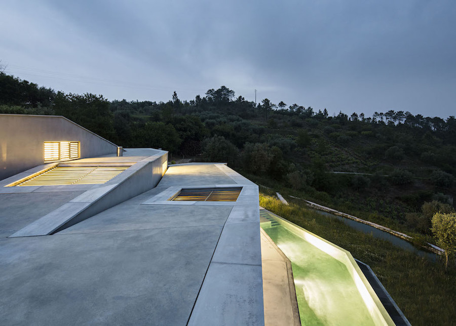 Architectural Zig Zag Holiday House in Portugal11
