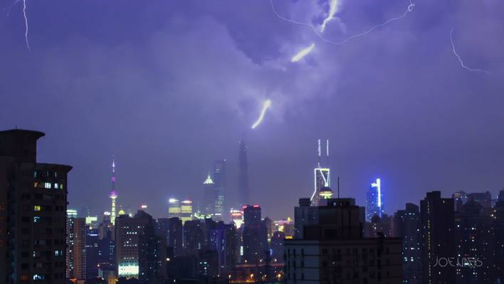 Evolution of the Construction of the Shanghai Tower