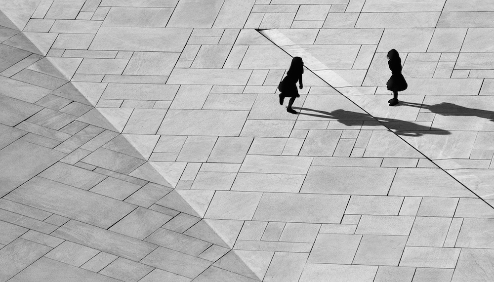 Impenetrable Silhouettes Photographed in Oslo7