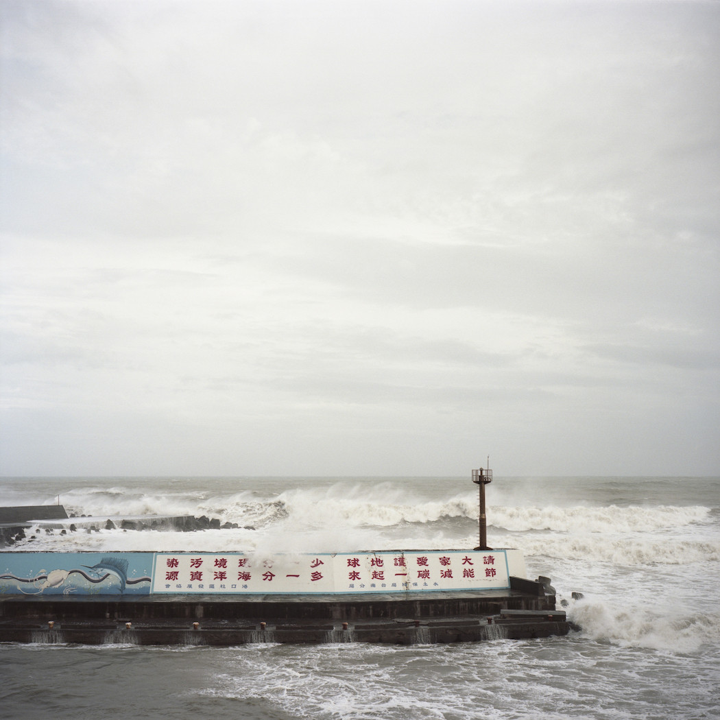 Melancholic Photo Series About Typhoons in Vietnam14