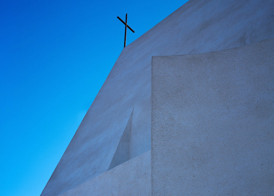 White Seashore Chapel in China10