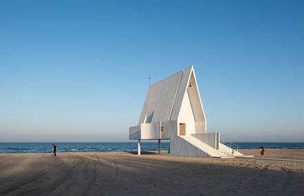 White Seashore Chapel in China