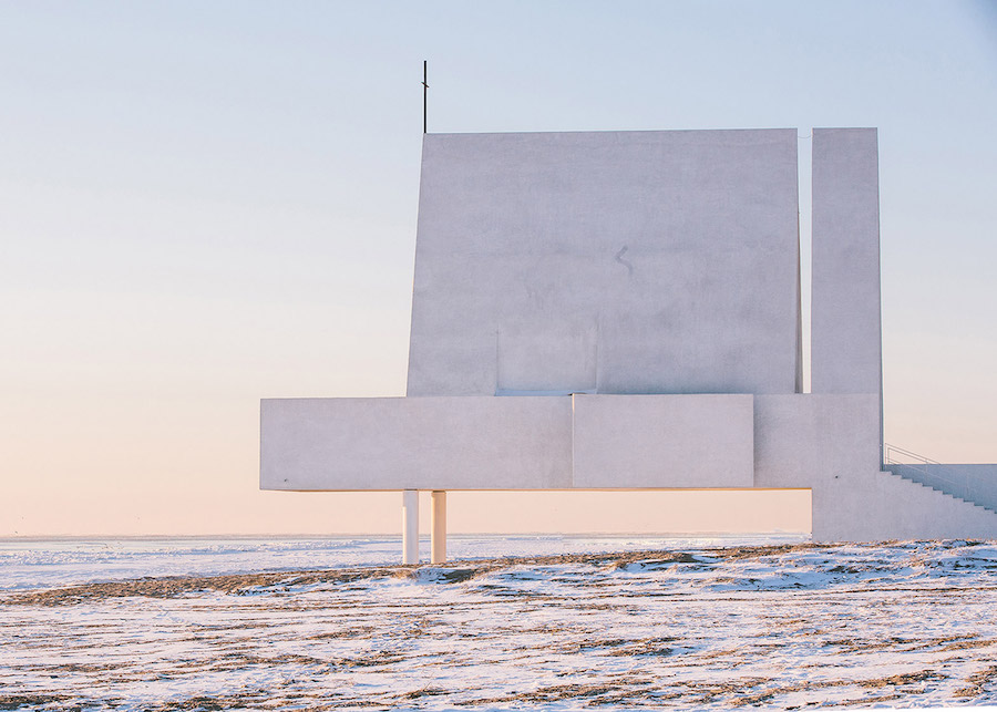 White Seashore Chapel in China4