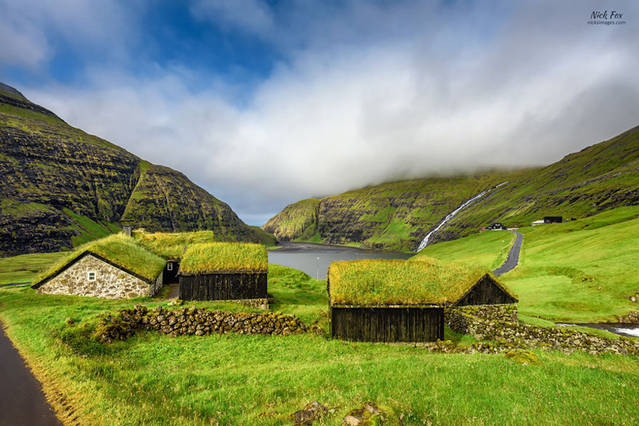 Hobbit-Like Houses in Scandinavia – Fubiz Media