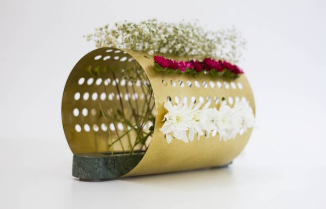 Beautiful Ikebana-Inspired Vases Design