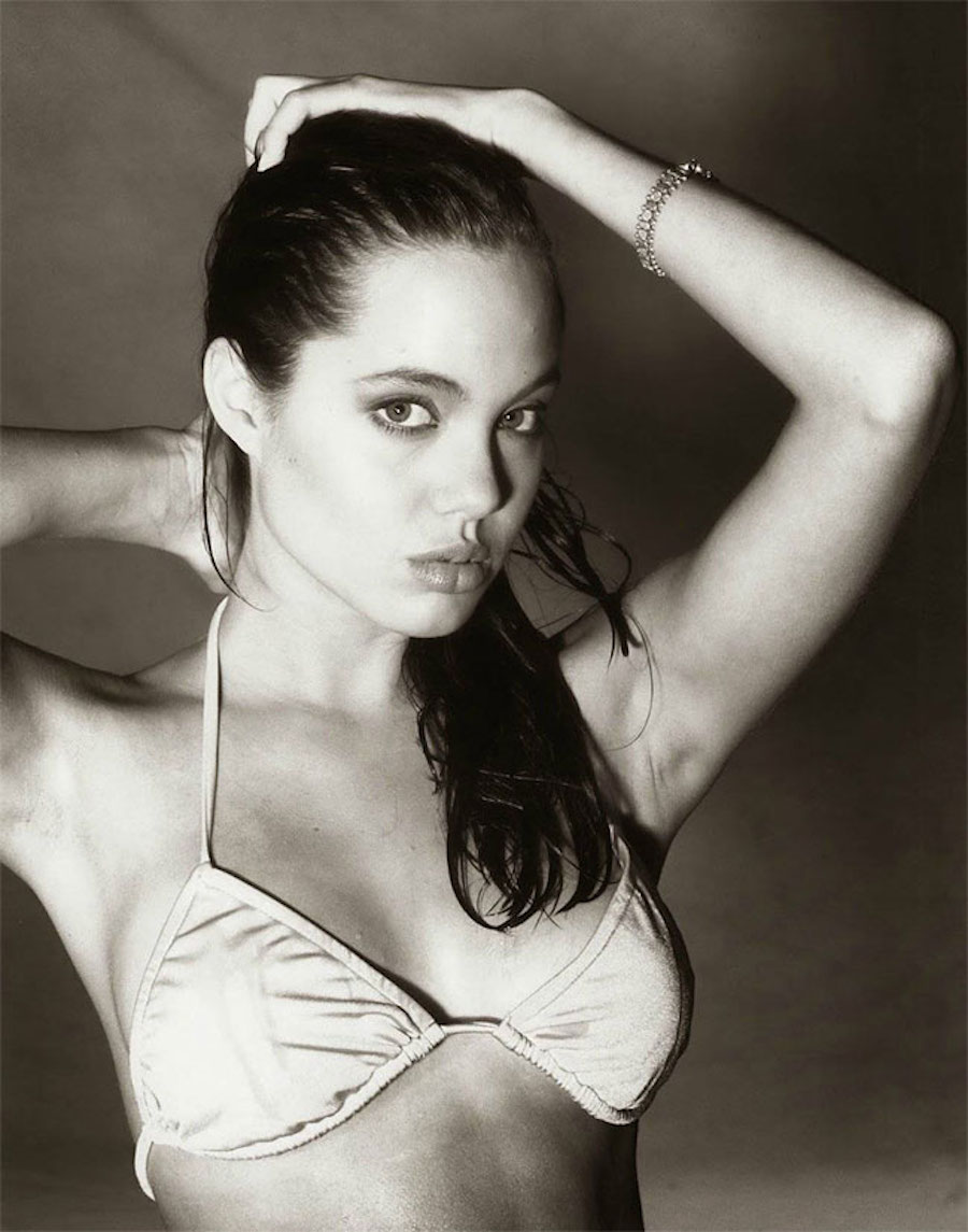 youngangelinajolie-21